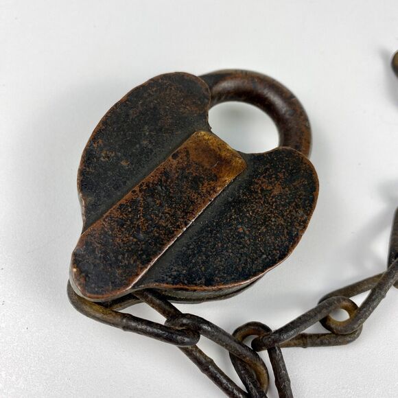 Antique Baltimore & Ohio Railroad Padlock Metal FS Hardware Heart Shaped No Key - Picture 10 of 12